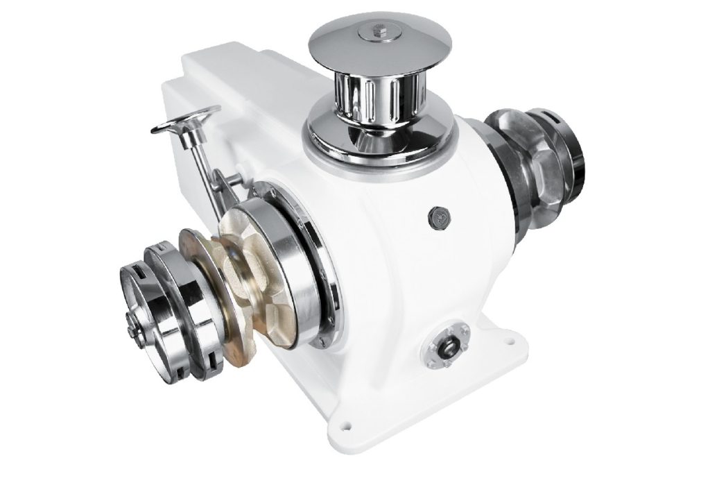 Внутренняя отделка и палубное оборудование